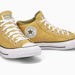 Chuck Taylor All Star Malden Street Mid Sneaker